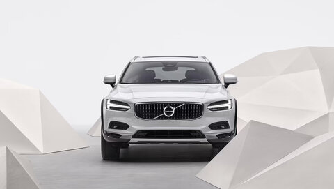 VOLVO V90 Cross Country B4