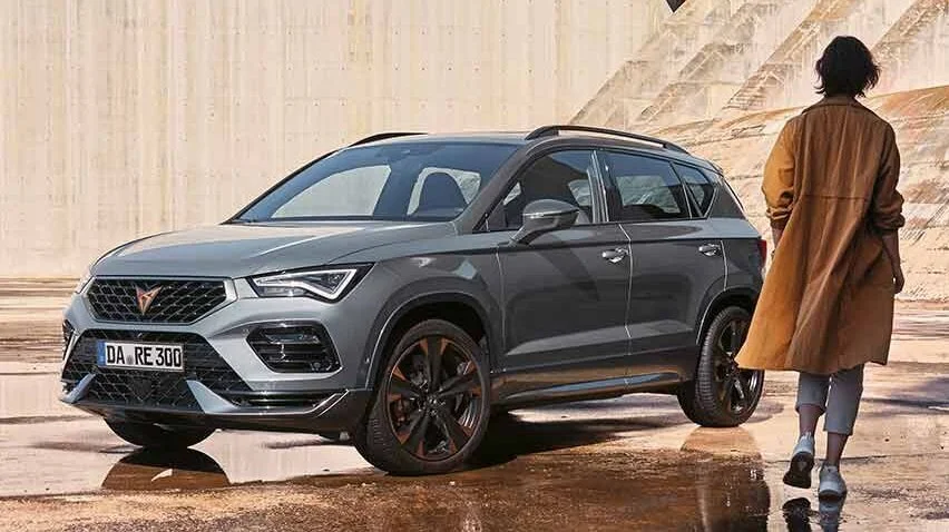 Der CUPRA Ateca in der Frontansicht.